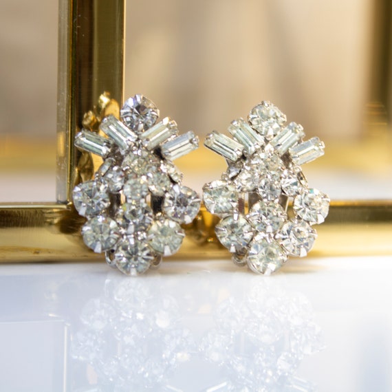 Rhinestone Pineapple Clip-On Earrings - image 5