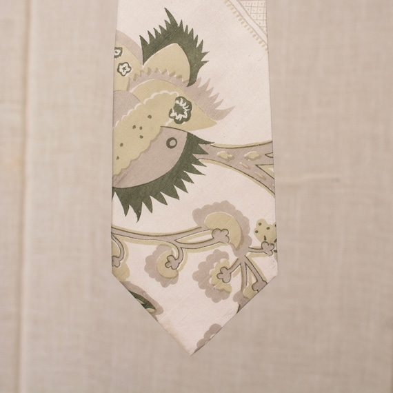 Muted Floral Print Silk Tie