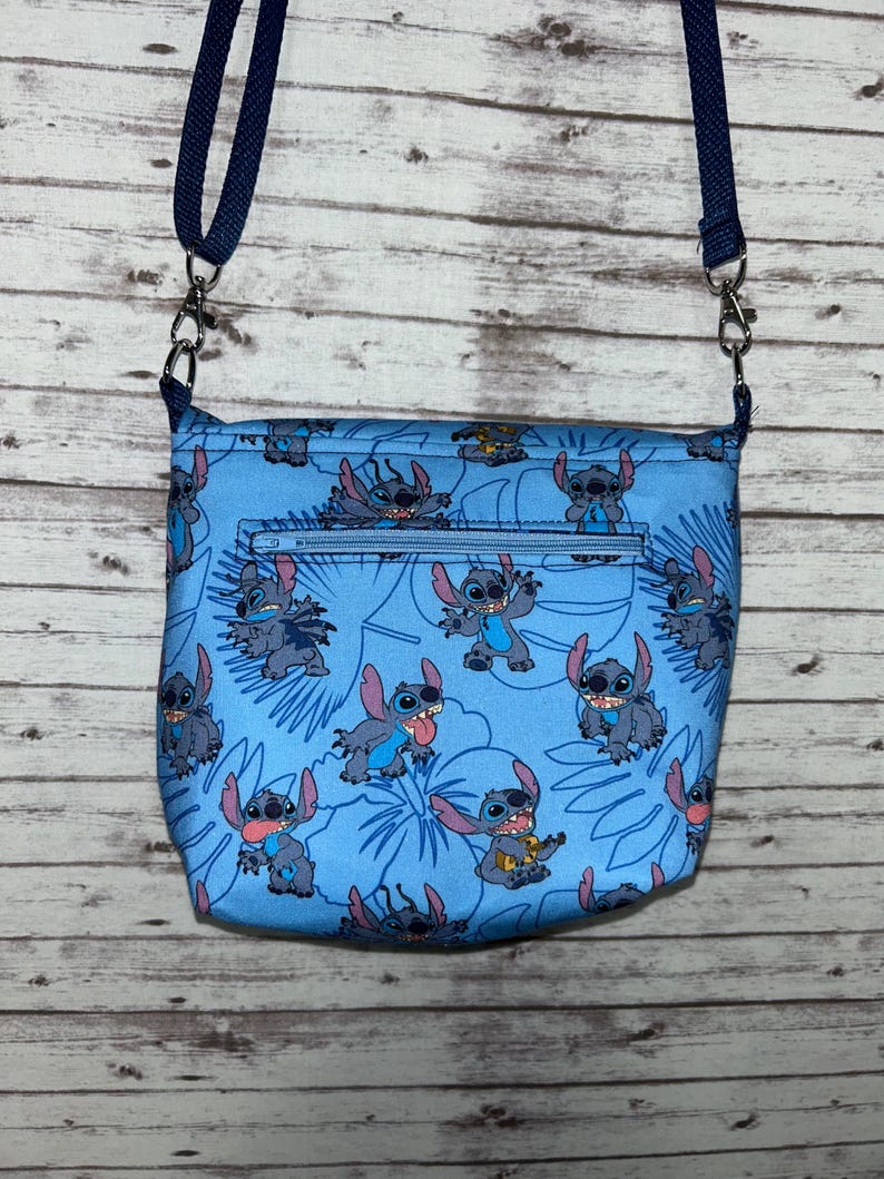 Nieuwe handgemaakte tropische blauwe Disney Stitch crossbody portemonnee afbeelding 3
