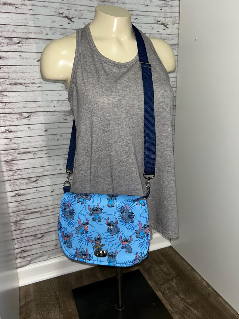 Nieuwe handgemaakte tropische blauwe Disney Stitch crossbody portemonnee afbeelding 1