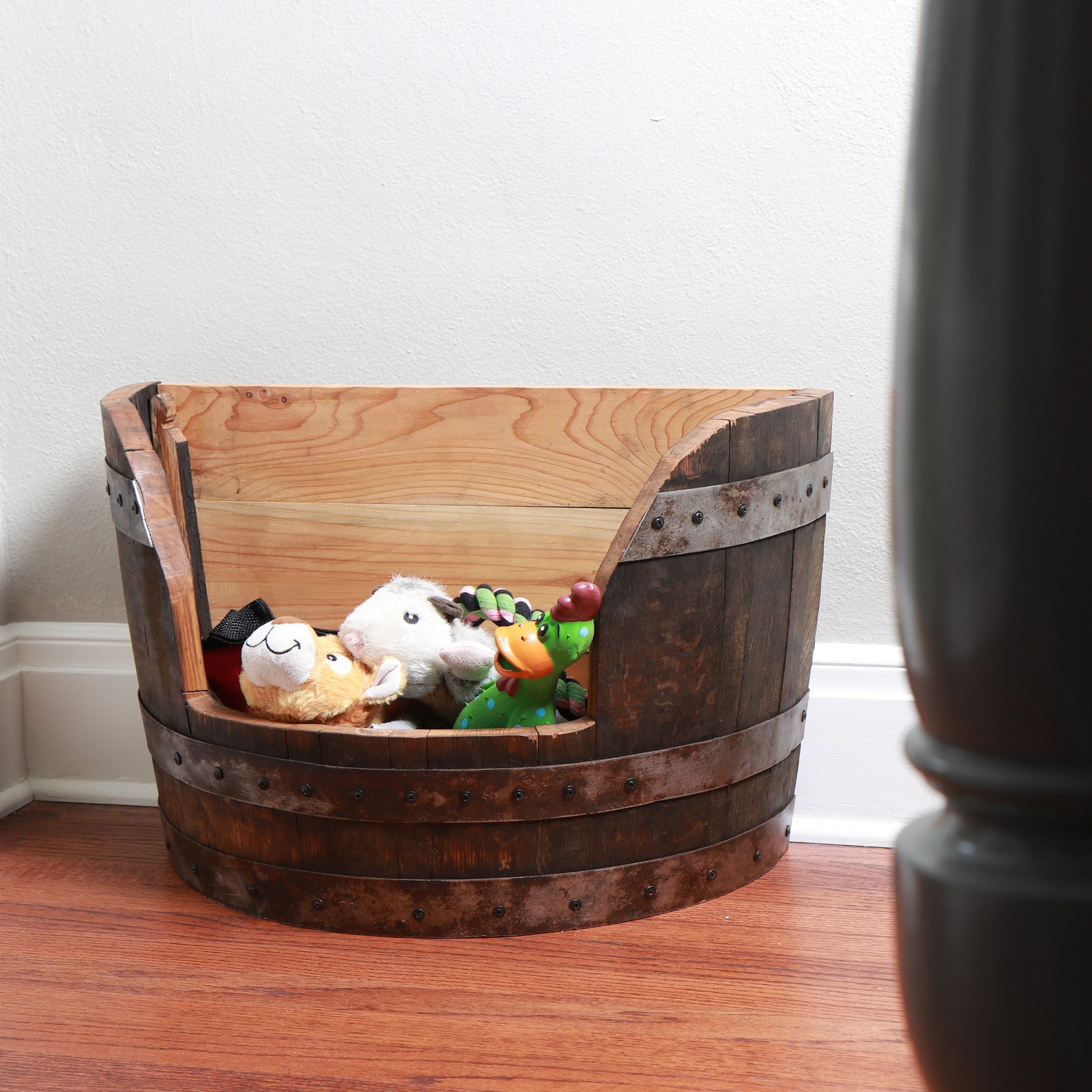 crate and barrel toy box