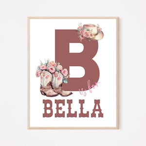 Impresión de nombre inicial personalizada - Impresión de nombre de niña personalizada vaquera del suroeste - Arte de pared con nombre de la letra B - Impresión de nombre con botas y sombrero de vaquera