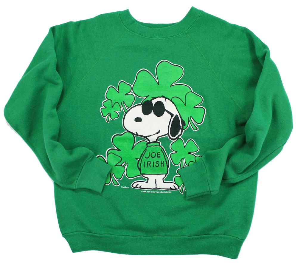 Vintage Snoopy Joe Irish Sweatshirt / Cartoon / Woodstock / Charlie Brown / Vintage Peanuts / Vintage Streetwear / Notre Dame / Artex M Boxy Shirtcanvas