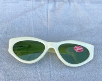 Qualität Oval Brillen Kurt Cobain Sonnenbrille Nirvana Kostüm Grunge Rot Weiß