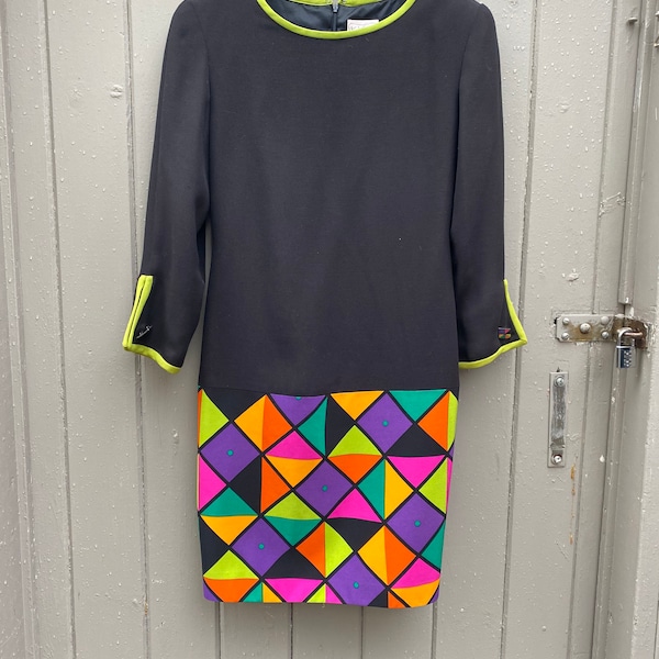 vintage années 1980 Kathryn Black and Neon Geometric Design Robe tunique à manches longues par Kathryn Dianos // US Femmes Taille 12 // Boutons en émail