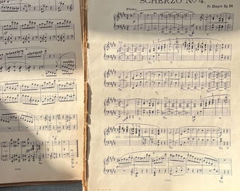 Colección de partituras antiguas en papel // Obras clásicas Concierto para piano