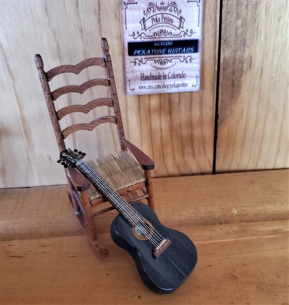 Miniature online collectable guitars