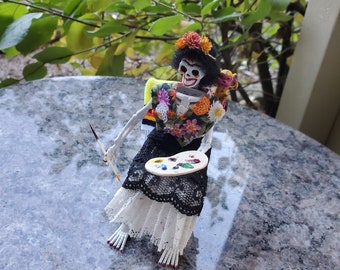 Miniature Frida Kahlo Dias de los Meurtos Skeleton Figure  1:12 scale dollhouse miniature collectable