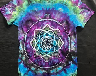 Tie Dye Shirt, Tie Dye Mandala Shirt, Retro Shirt