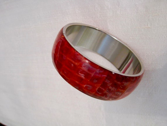 Red Shimmery Faux Crocodile Leather and Alpaca Si… - image 6