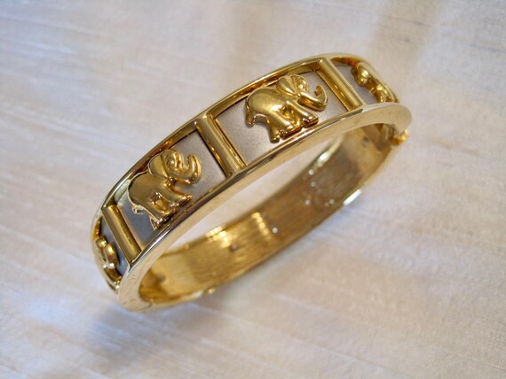 Stunning Gold & Silver Tone Elephants Oval Clampe… - image 3