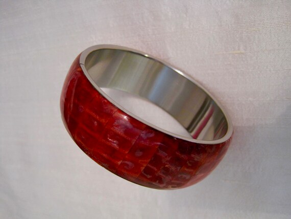 Red Shimmery Faux Crocodile Leather and Alpaca Si… - image 1