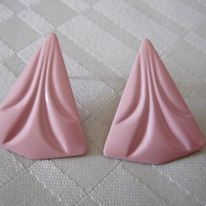 Pink Enamel, Metal, Abstract Shape Pierced Earrings. NOS. Vintage 80&#39;s.