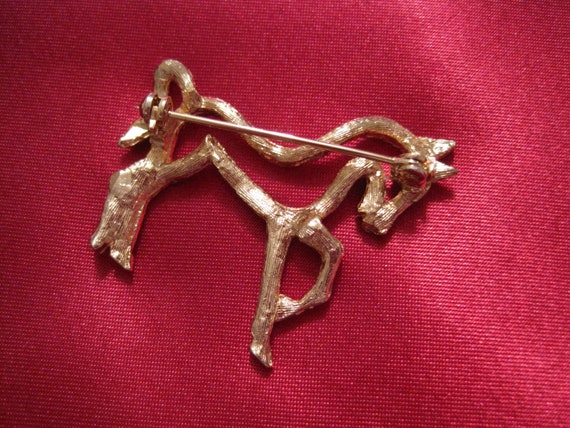 Adorable Little Horse/Pony Brooch. Textured Gold … - image 9