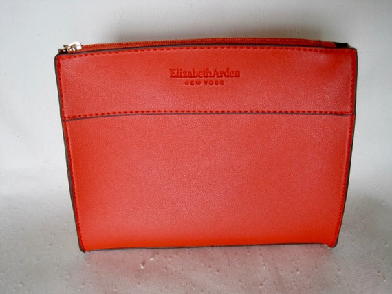 Elizabeth arden bag red sale