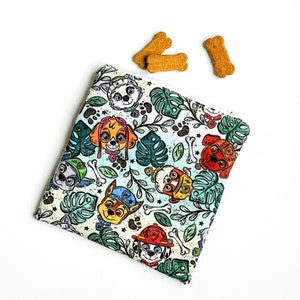 Kids Snack Bag - Leafy Pups Snack Bag - Reusable Snack Bag - Puppy Zipper Pouch - Kids Sandwich Bag