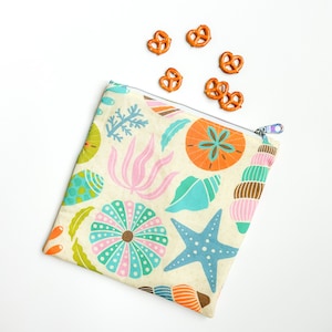 Snack Bag - Retro Seashells Snack Bag - Reusable Snack Bag - Beach Zipper Pouch