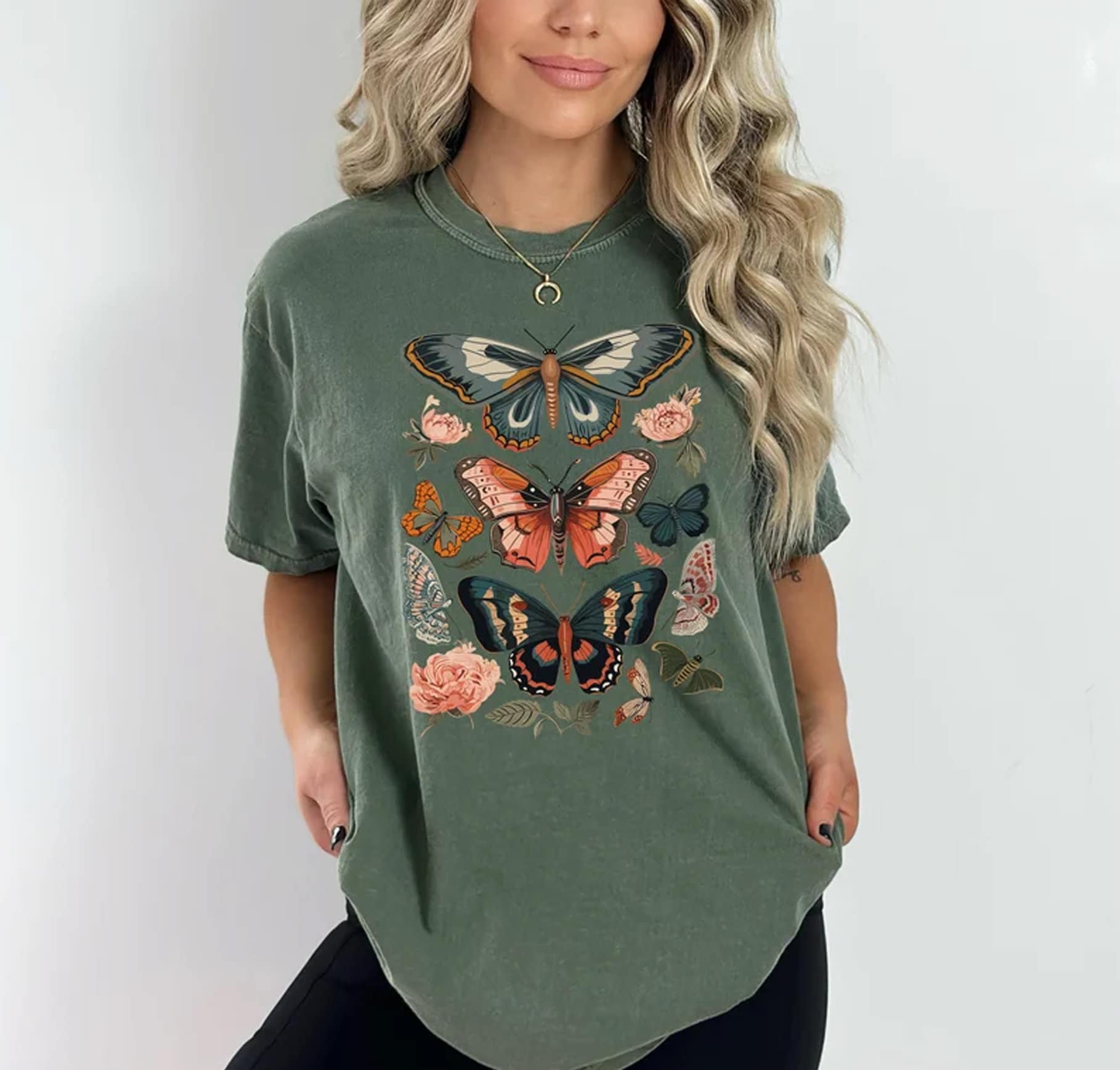Comfort Colors® Butterfly Shirt, Butterfly Graphic Tee, Butterfly T shirt, Aesthetic Shirt, Cottage Core Shirt Women, Boho Shirt, Aa172