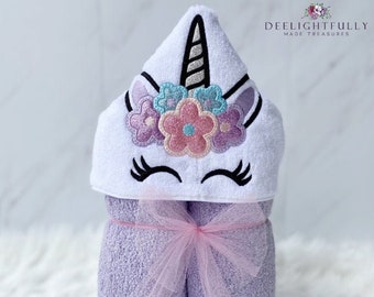HOODED TOWEL embroidered with a PENGUIN in HAT and Personalised Name 0-5 year