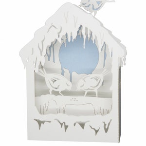 Biglietto d'auguri 3D, pop up, diorama ''Uccelli nel freddo invernale''