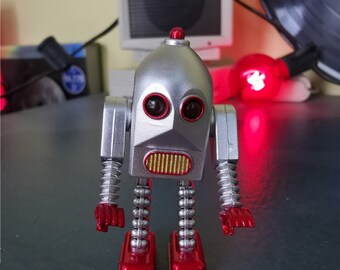 Mini 2 Vintage Retro Robots Figure 