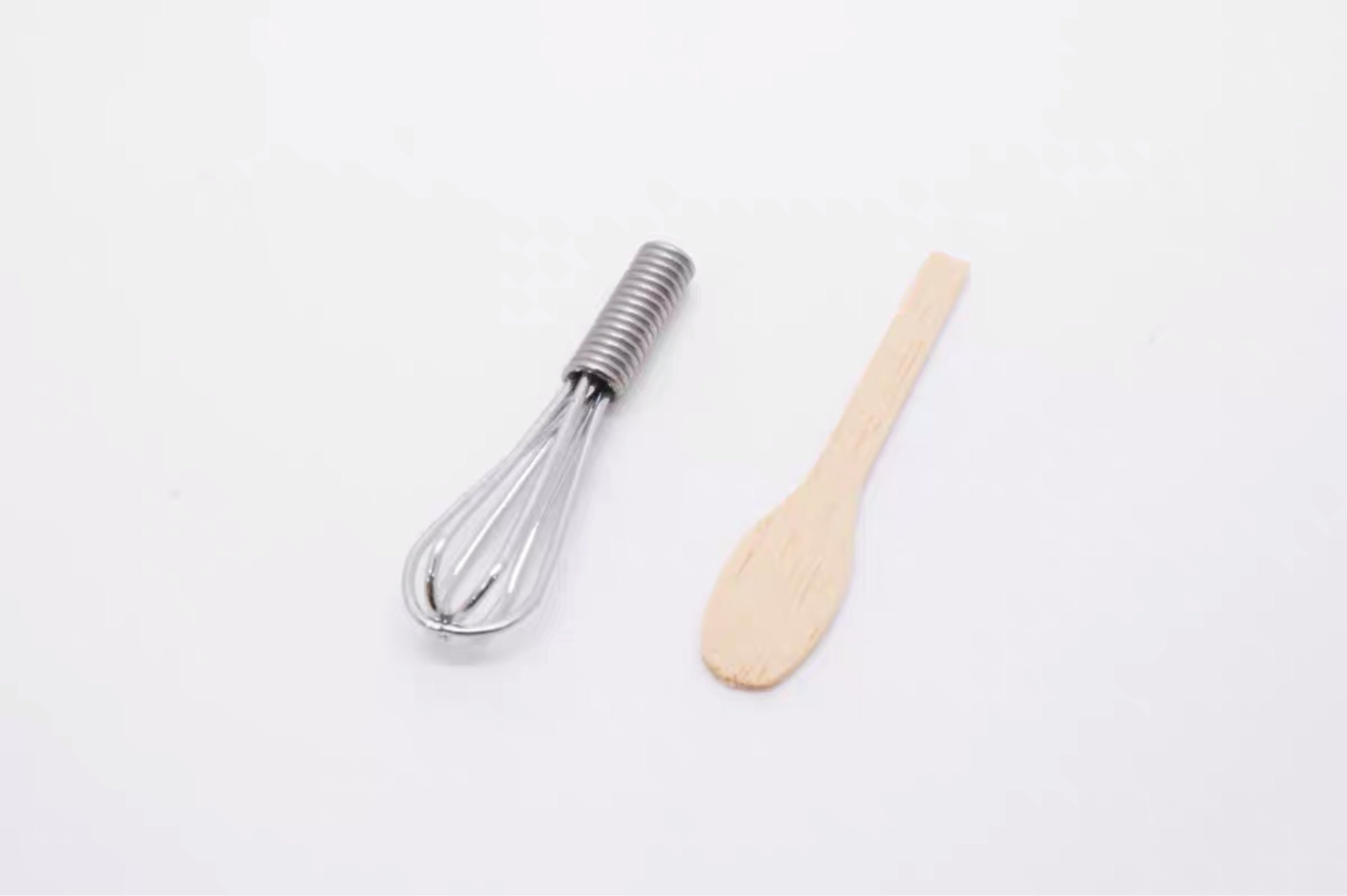 Anaeat Mini Wire Whisks, Set of 2 Portable Stainless Steel Kitchen Tiny  Whisk & Egg Beater with Thick Wire - Sturdy Small Mixing Balloon for  Cooking