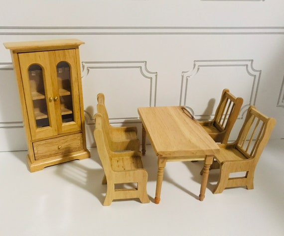 Naturholz Esstisch Stühle im Maßstab 1:12 Möbel Set Dollhouse Decor 