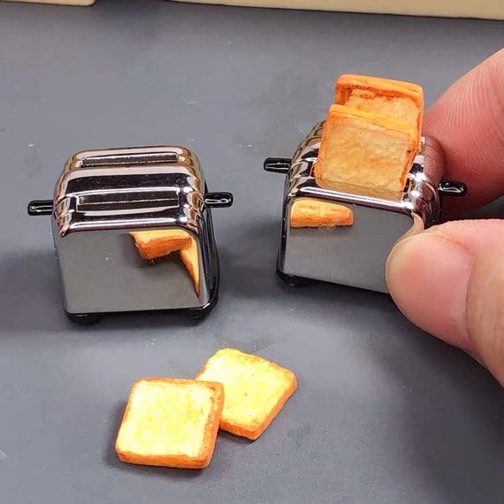 1:12 Scale Miniature Toaster Bread Dollhouse Food Kitchen Accessories 