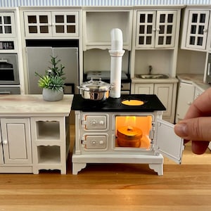 Dollhouse1: 12 Miniature Retro Doll House Kitchen Plastic For Doll