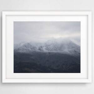 Blau Arctic Mountain Poster, Original druckbare Naturfoto, Landschaftsfotografie, herunterladbare Wandkunst, Haus, SOFORTIGER DIGITALER DOWNLOAD