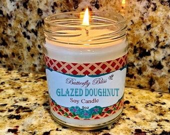 Doughnut Candle | Glazed Doughnut Scented | Doughnut Scented | Bakery Candle | Doughnut Gift | Doughnut Gift Idea | Friend gift idea | Soy