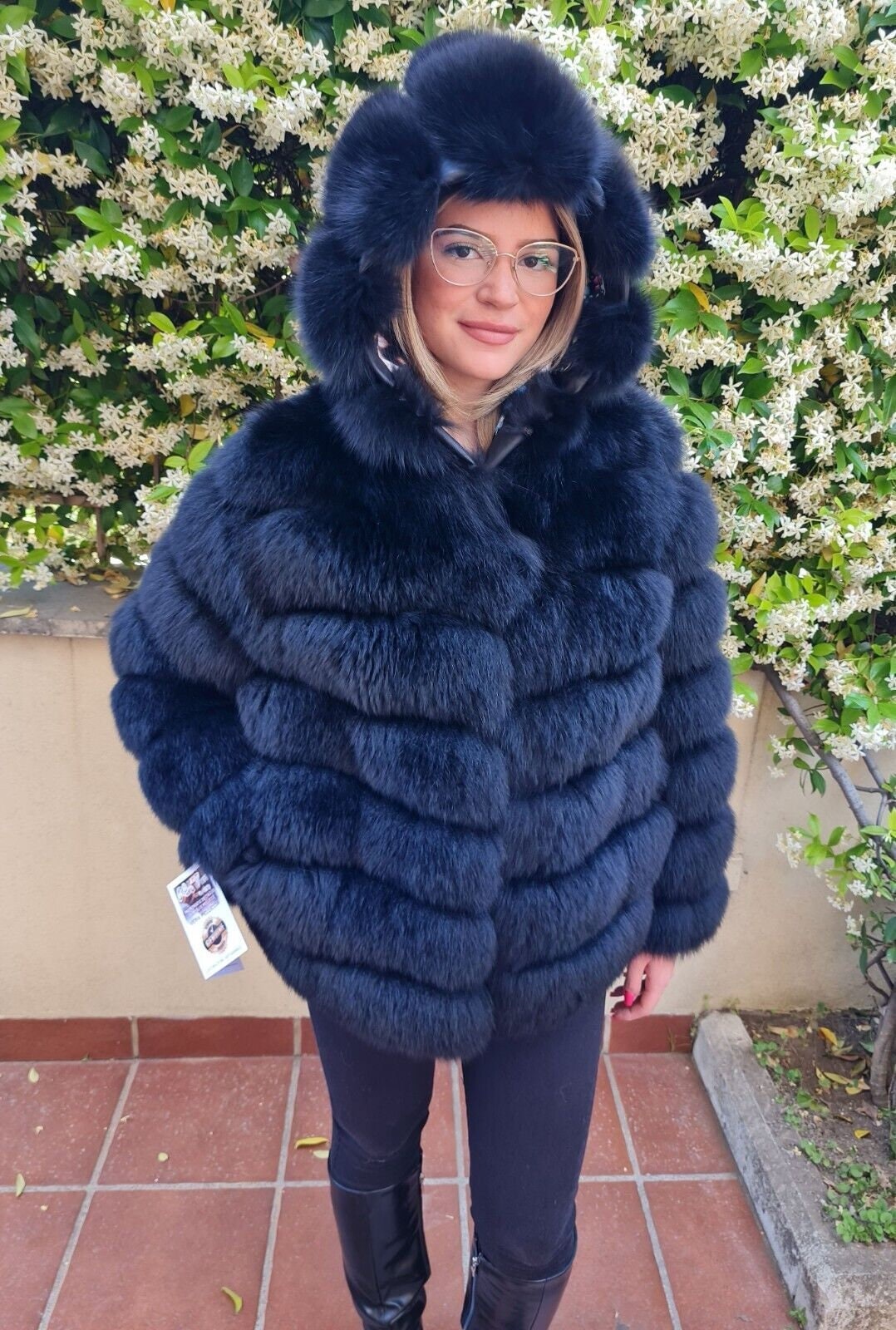 美品◯【THINK FUR 】FOX LIKE FUR JACKET Arctic Gold Fox Jacket with Hood | Shopifur