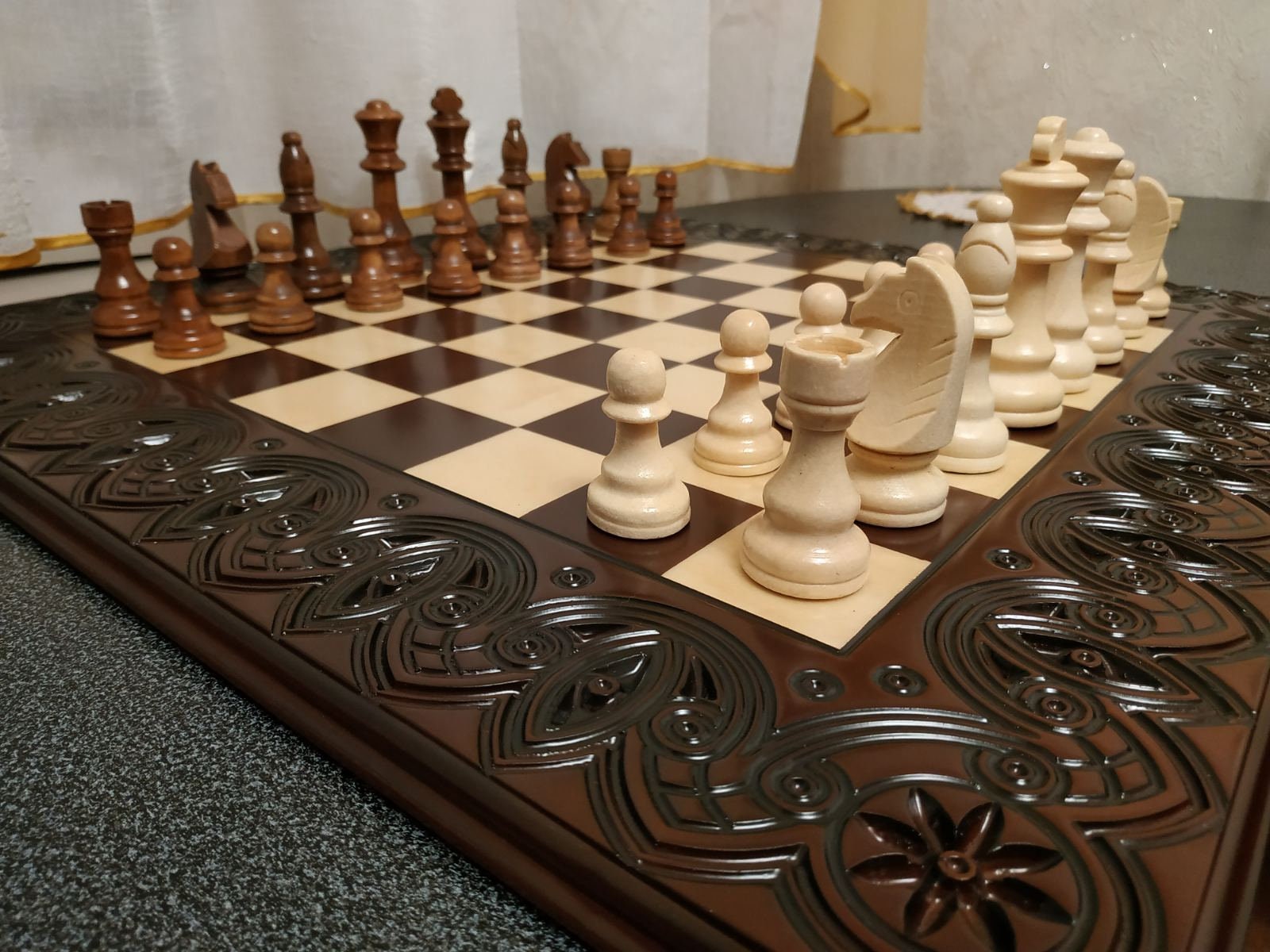 Traditional Orawa folk style chess set - With Wooden Love