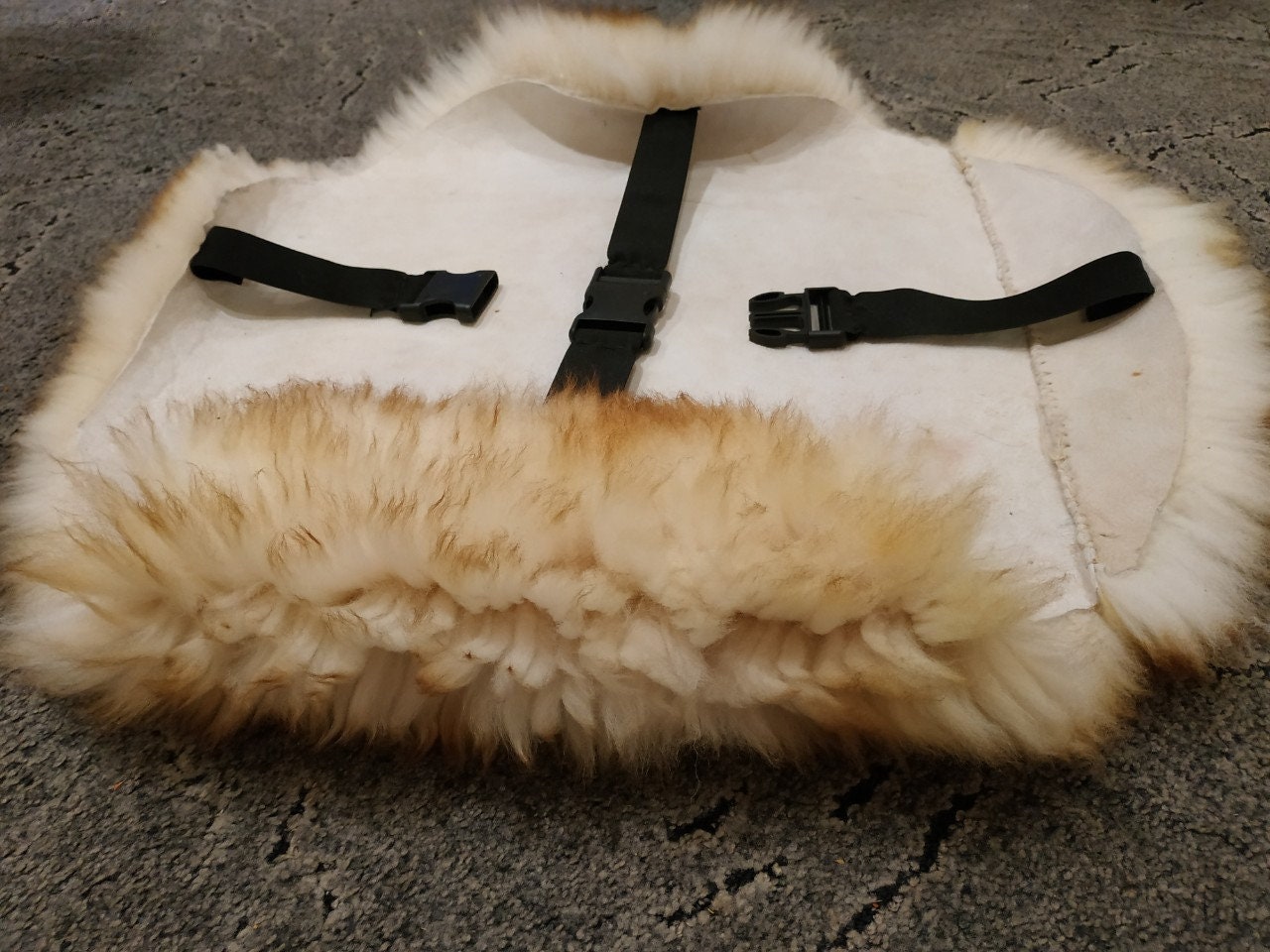 High Quality Black Sheepskin Motorcycle Seat Cover for Sale Online –  Leather-Moccasins