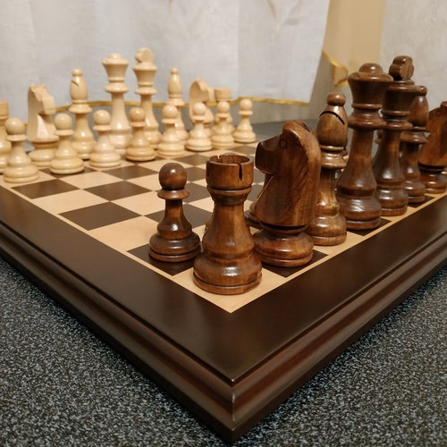XXX TOURNAMENT CHESS PIECES BOARD BAG DGT CLOCK SET XXX TOURNAMENT CHESS PIECES BOARD BAG DGT CLOCK SET
