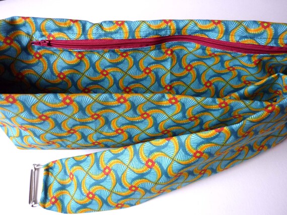 the revisited banana ... Red Rose belt bag