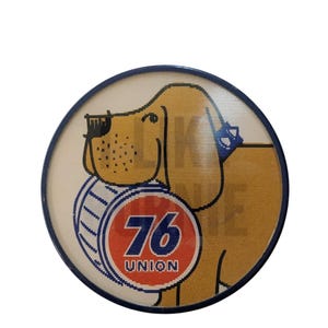 60s BURNIE the Dog UNION 76 Flicker PIN Advertising Gasoline Cartoon 2.5 inches Ad Promo