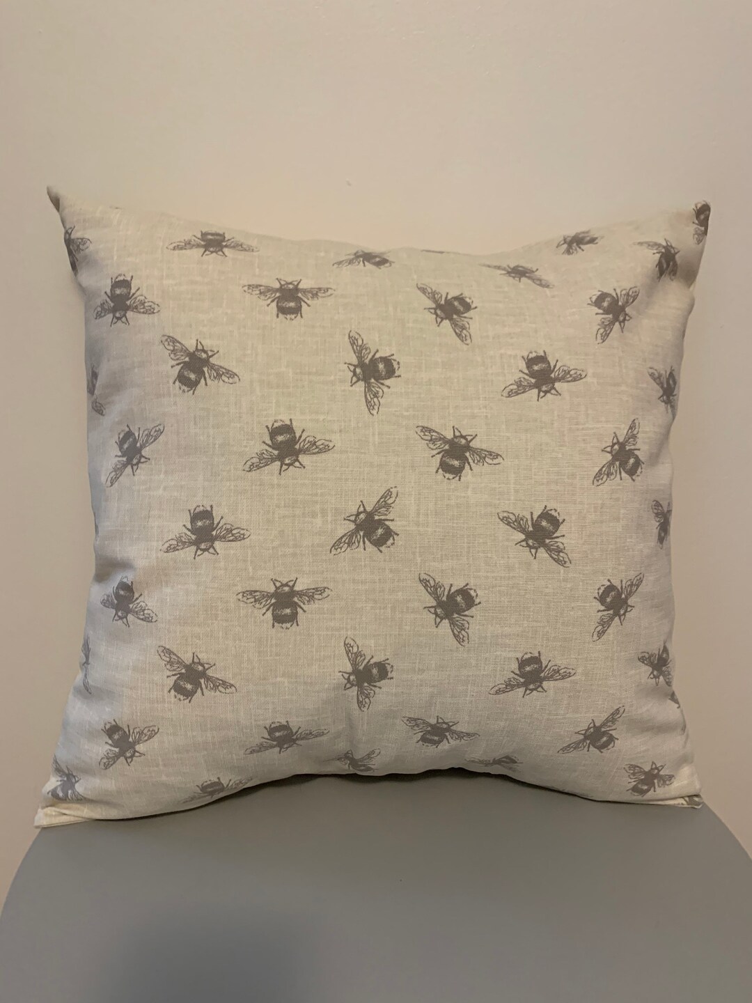 Bumble Bee Print Cushion Cover - Etsy UK
