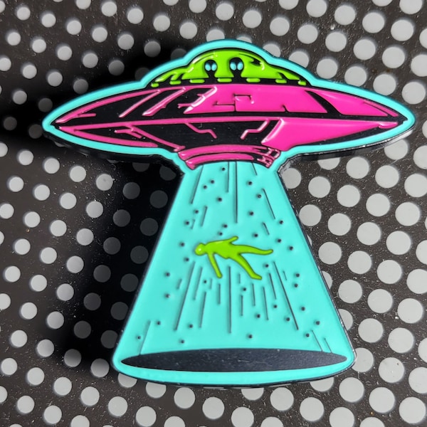 UFO GLOW Enamel Pin