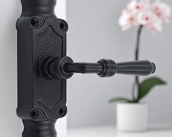 Lever Handle window Iron Cremone Bolt | Black Powder Coated Hardware for Windows Up to 6 Feet | Classic, Durable| Right Hand Configuration.