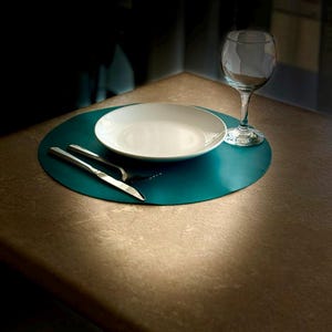 Sets de table ronds en cuir véritable, faits main, pour repas, déjeuner, dîner.