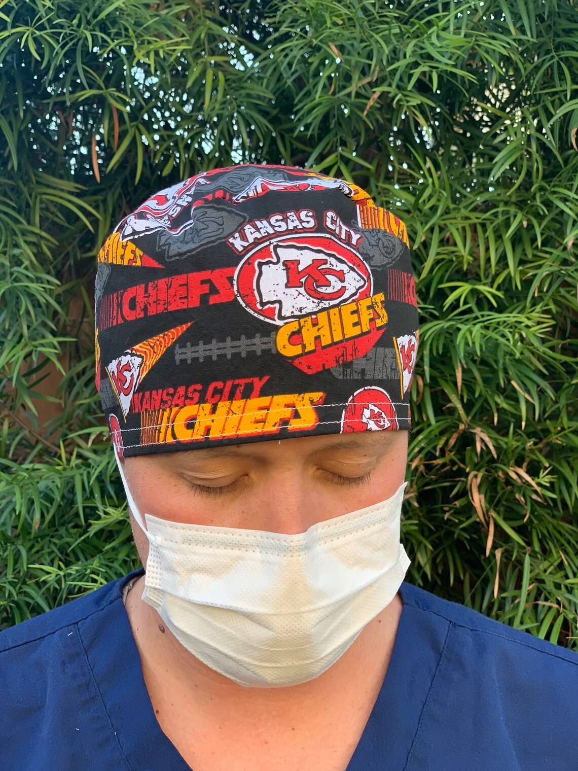 Kansas City Chiefs Scrub cap with buttons. KC football. Etsy