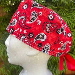 Ohio state Buckeyes Scrub Cap with Buttons.