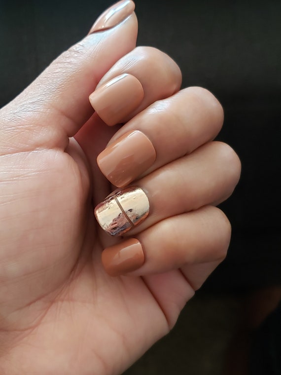 Tan acrylic nails deals