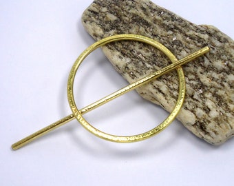 Circle hair clip with brass stick, handmade! Hair accessories, hair accessories!