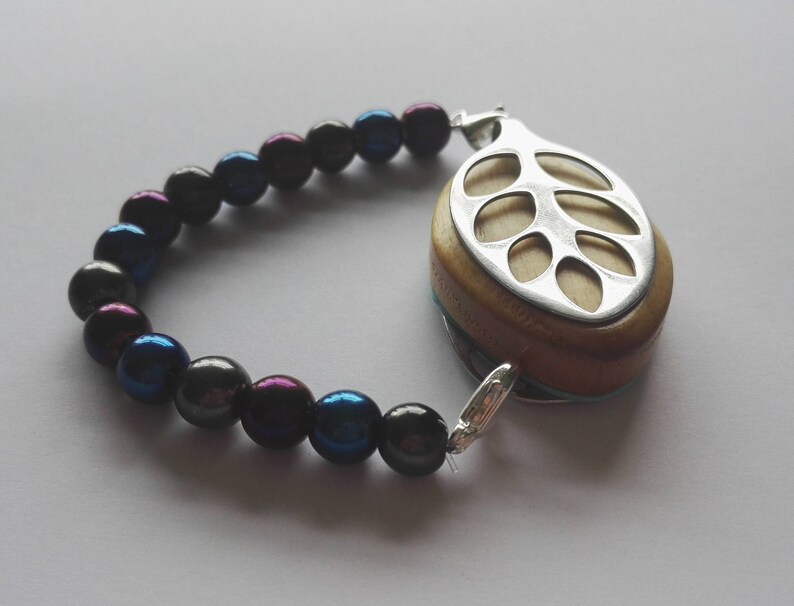 bracelet with tricolour electroplated beads to wear with Bellabeat Leaf elasticated or on a wire bellabeat anklet Bellabeat Bracelet