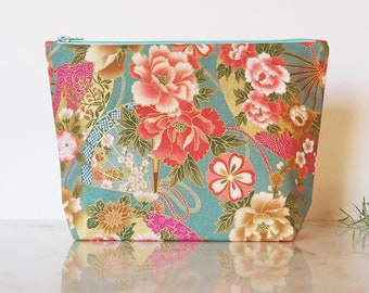 Pochette, trousse de toilette ou sac en tissu Japonais