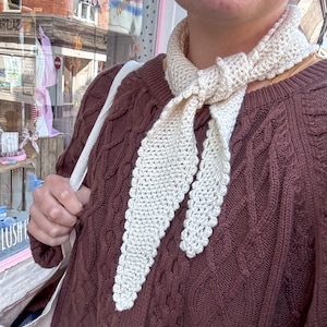 CROCHET PATTERN | Triangle Bandana Scarf | Crochet Neck Scarf | PDF Pattern and Video Tutorial