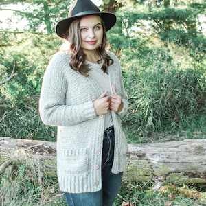 CROCHET PATTERN / Easy crochet cardigan / modern long button cardigan pattern