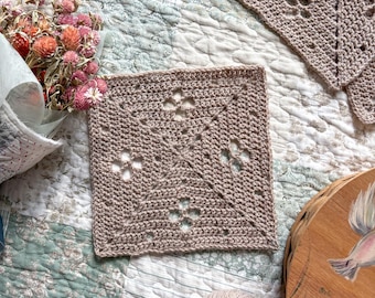 CROCHET PATTERN | Vintage inspired crochet square flower square